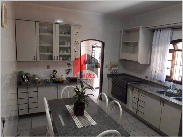 Casa para Venda em São José dos Campos - 5